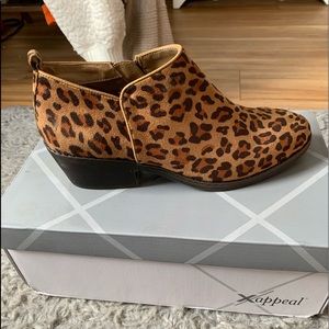 Cheeta print booties!